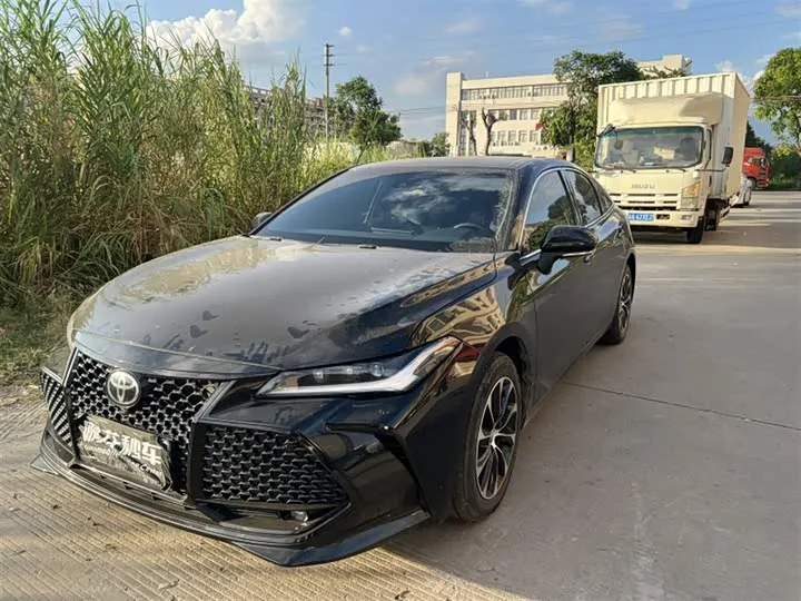Toyota Avalon 2024 из Китая — купить под ключ
