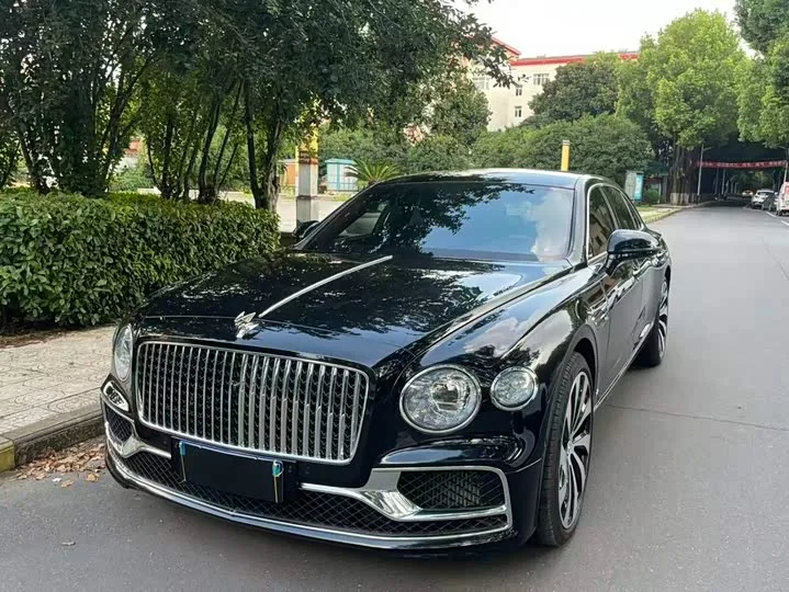 Bentley Flying Spur 2022 из Китая — купить под ключ