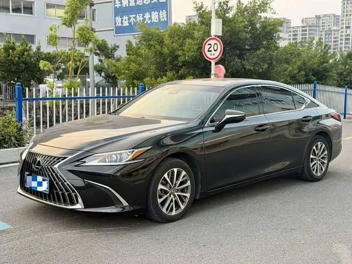 Lexus ES 2023 из Китая — купить под ключ