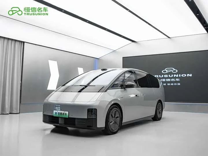 LiXiang Mega 2025 из Китая — купить под ключ