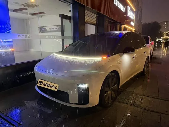 LiXiang i8 2026 из Китая — купить под ключ