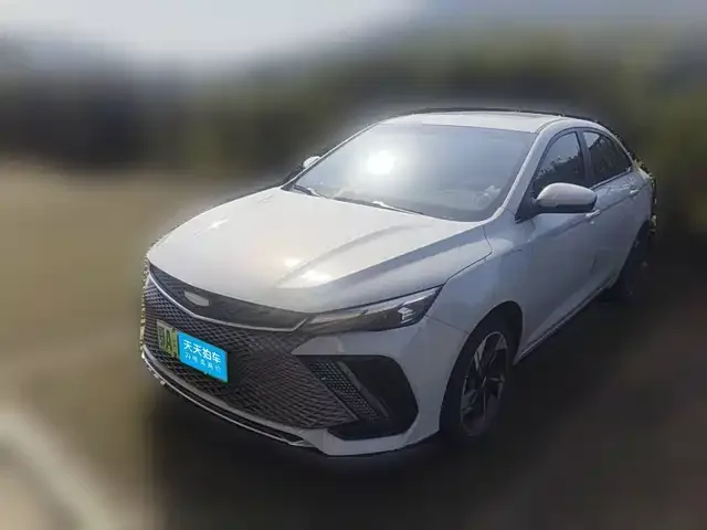 Geely Emgrand L Hi·P Hybrid 2023 из Китая — купить под ключ