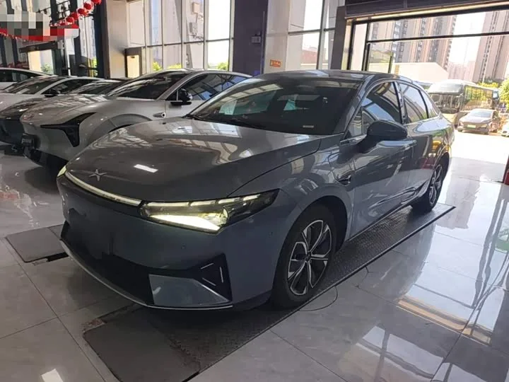 XPeng P5 2022 из Китая — купить под ключ