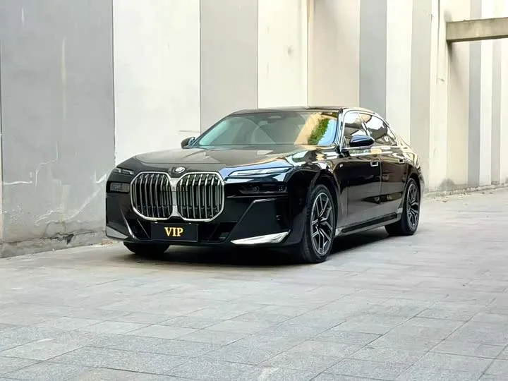 BMW 7 Series 2024 из Китая — купить под ключ