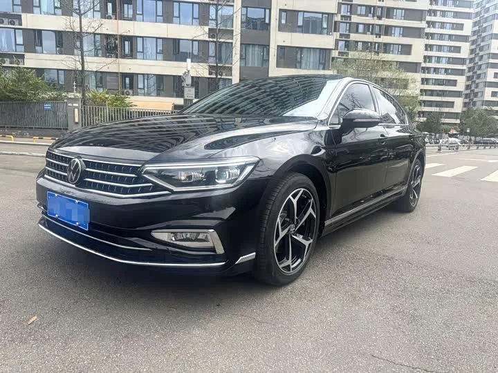 Volkswagen Magotan 2025 из Китая — купить под ключ