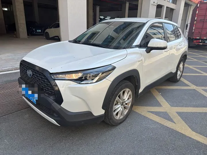 Toyota Corolla Cross 2024 из Китая — купить под ключ