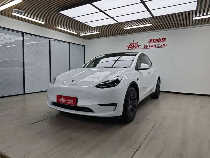 Tesla Model Y 2024 из Китая — купить под ключ