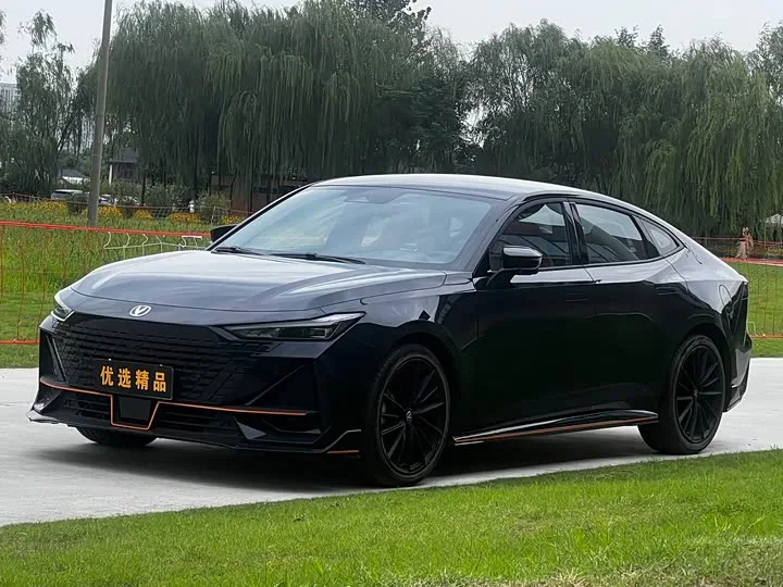 Changan UNI-V 2024 из Китая — купить под ключ