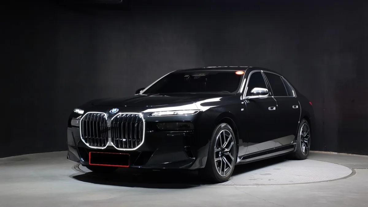 BMW i7 2023 из Кореи — купить под ключ