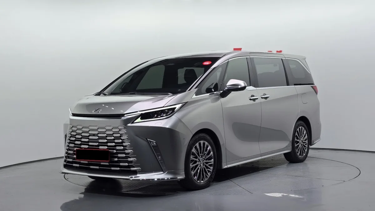 Lexus LM 2025 из Кореи — купить под ключ