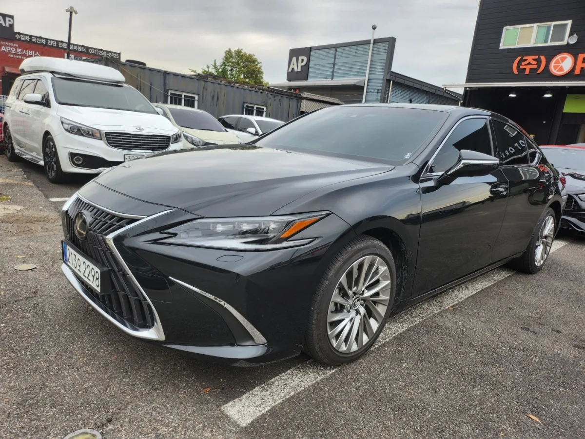Lexus ES 2023 из Кореи — купить под ключ