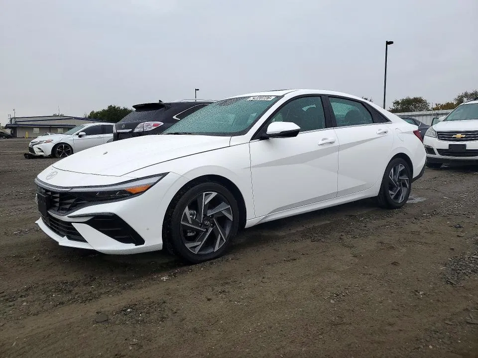 Hyundai Elantra 2026 из США — купить под ключ