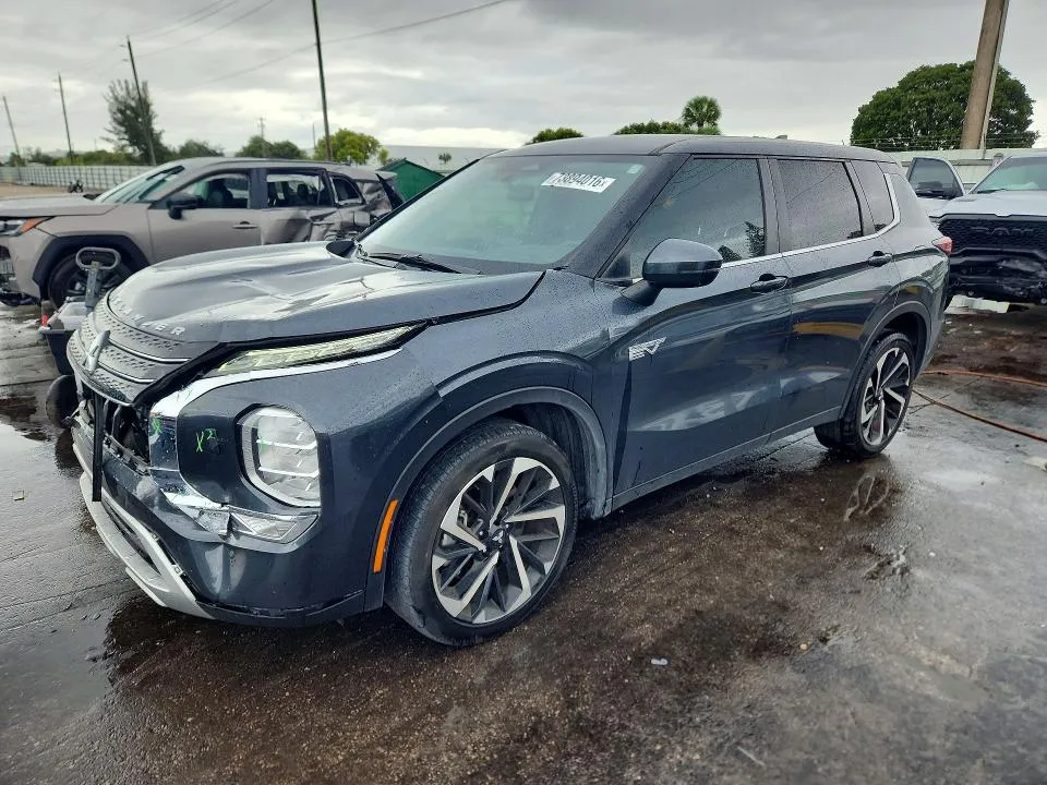 Mitsubishi Outlander 2024 из США — купить под ключ