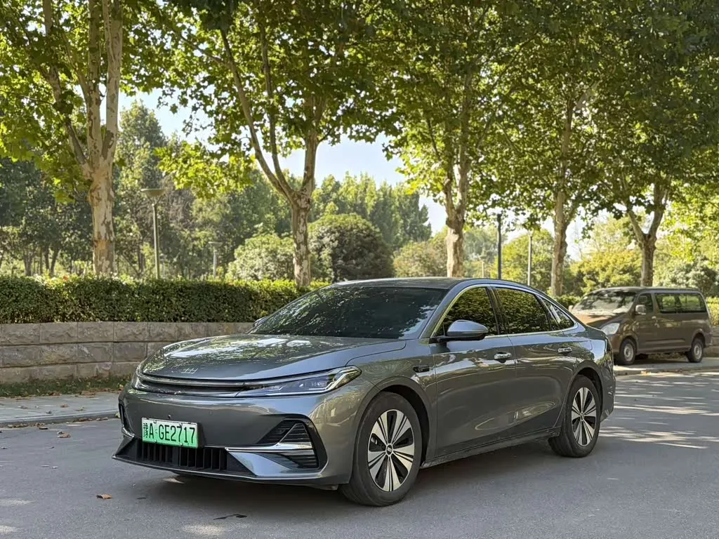 Geely Galaxy A7 2025 из Китая — купить под ключ