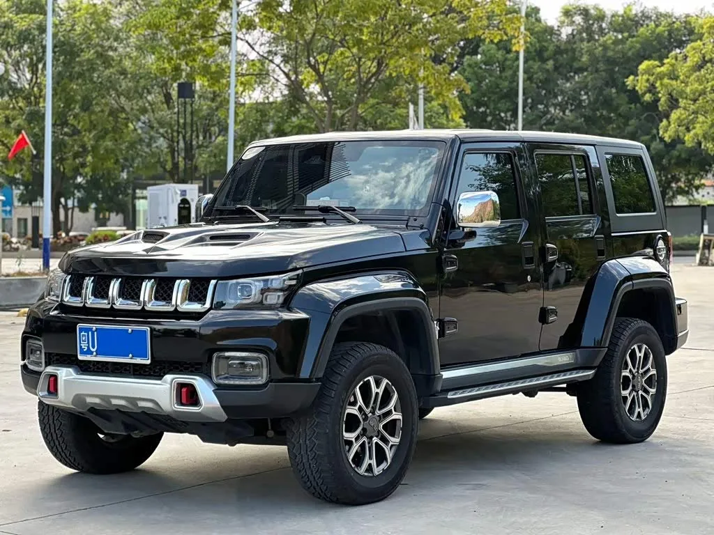 BAIC Beijing BJ40 2023 из Китая — купить под ключ