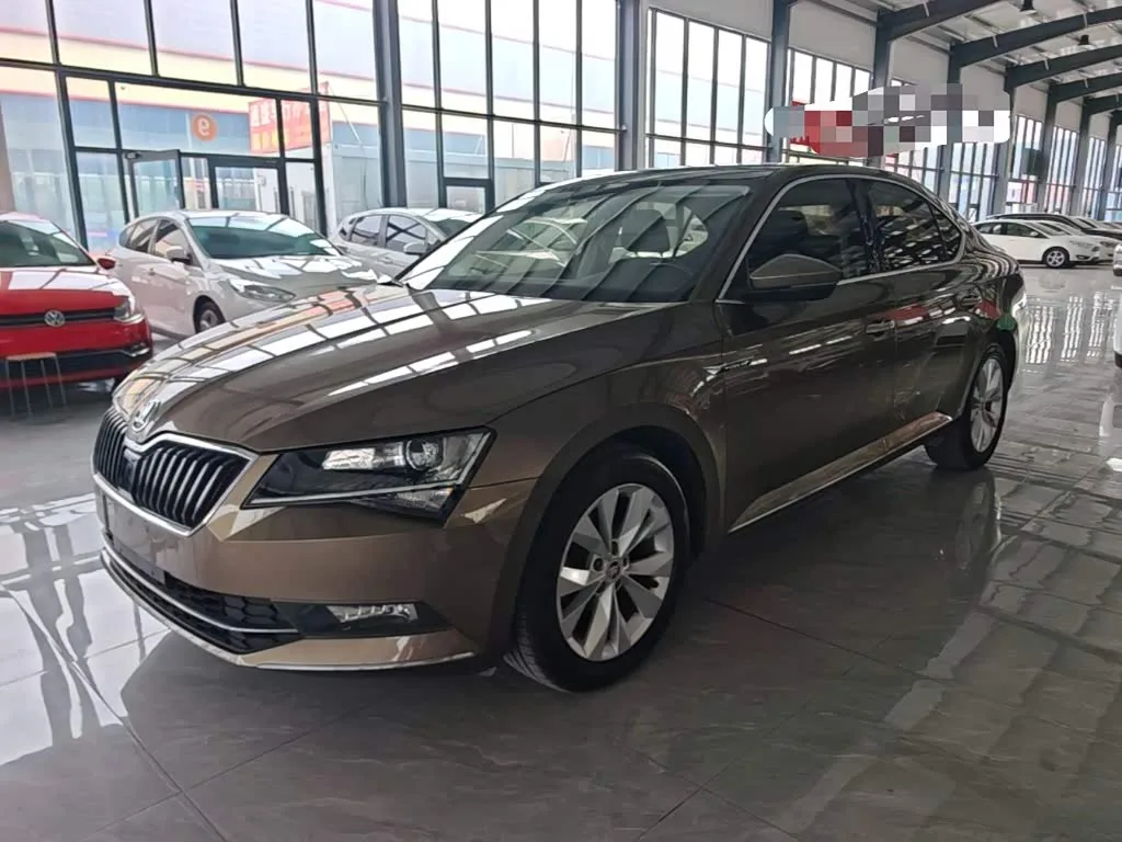Skoda Superb 2019 из Китая — купить под ключ