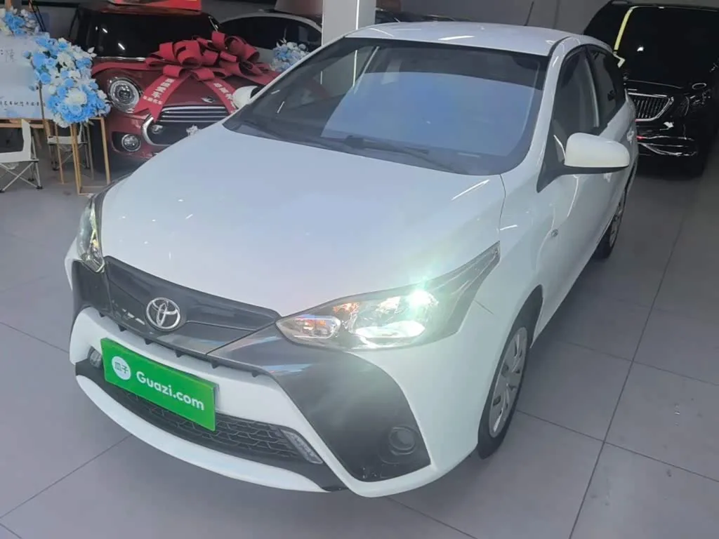 Toyota Yaris L Hatchback 2019 из Китая — купить под ключ