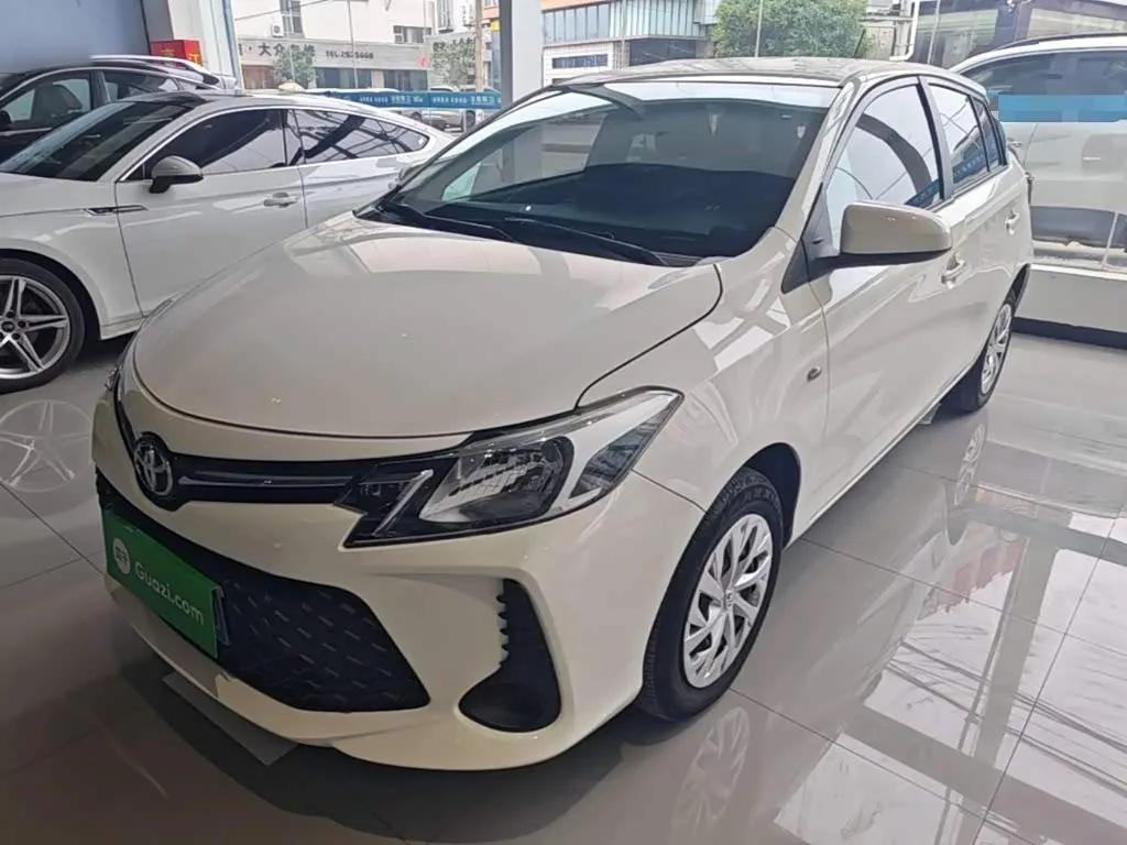 Toyota Vios FS 2022 из Китая — купить под ключ