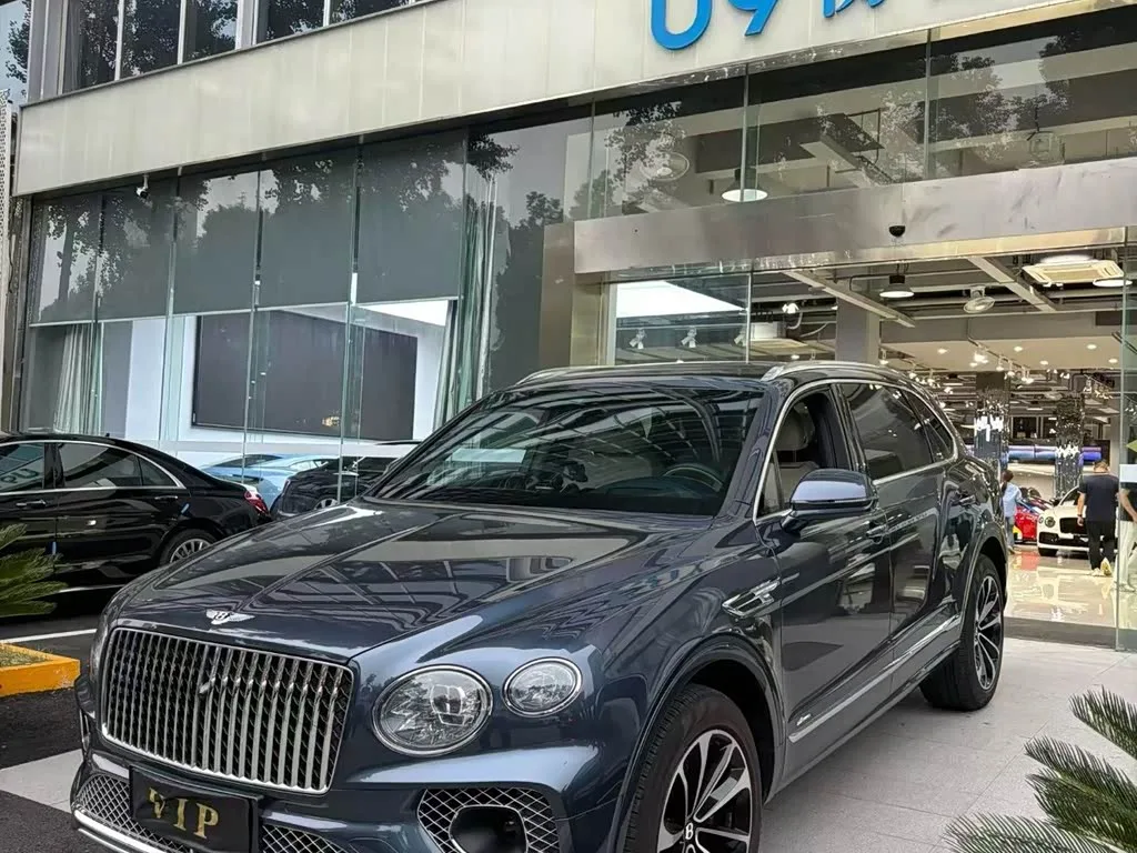 Bentley Bentayga 2023 из Китая — купить под ключ