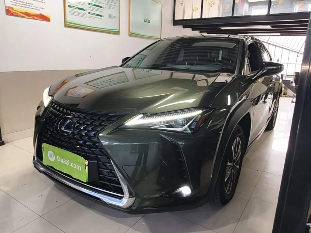 Lexus UX Hybrid 2021 из Китая — купить под ключ