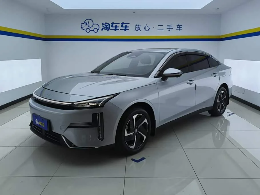 Geely Galaxy L6 2025 из Китая — купить под ключ