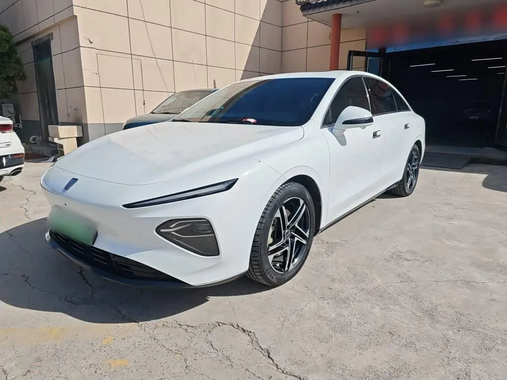 Roewe D7 2024 из Китая — купить под ключ