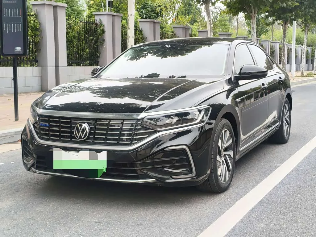Volkswagen Passat Hybrid 2022 из Китая — купить под ключ