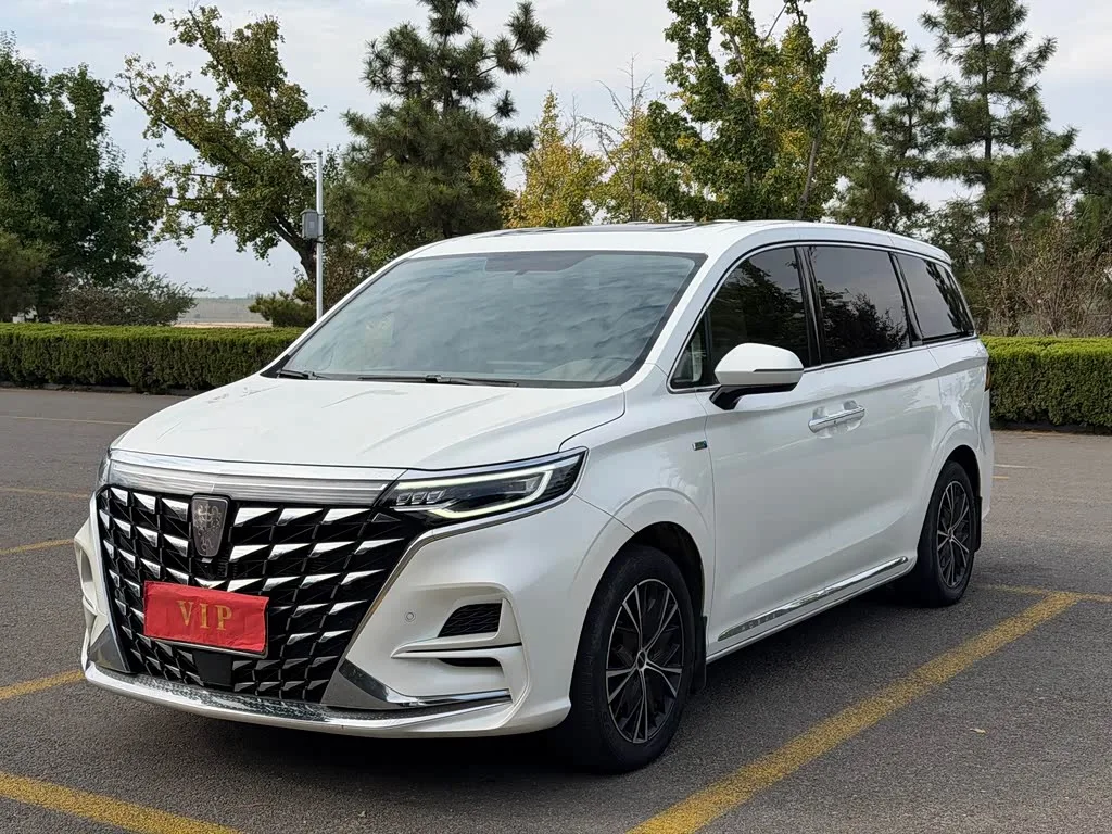 Roewe iMax 8 2024 из Китая — купить под ключ