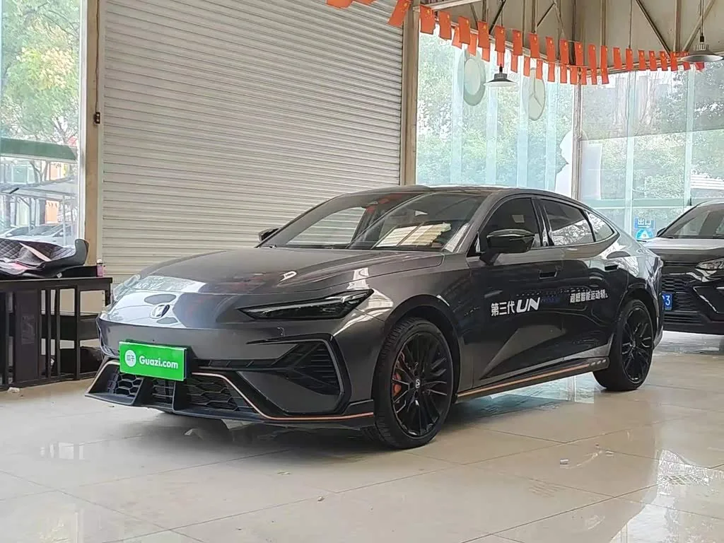 Changan UNI-V 2025 из Китая — купить под ключ