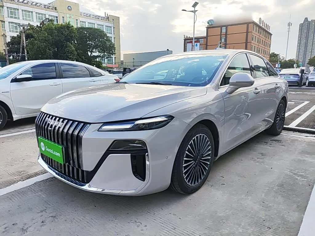 Roewe M7 DMH 2025 из Китая — купить под ключ