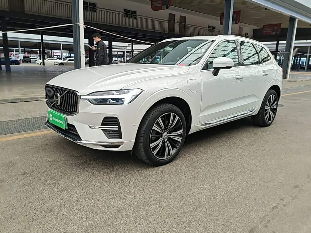 Volvo XC60 Hybrid 2021 из Китая — купить под ключ