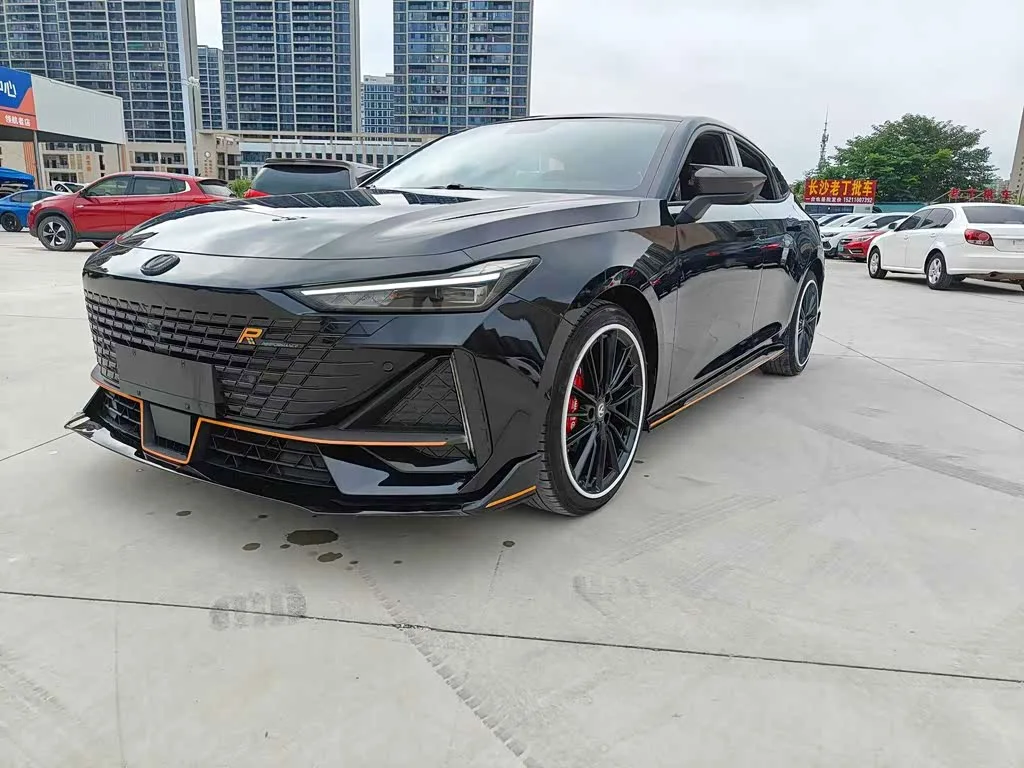 Changan UNI-V 2022 из Китая — купить под ключ