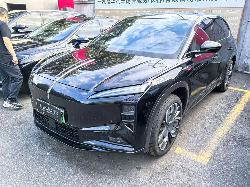 Hongqi EHS7 (Tiangong 08) 2024 из Китая — купить под ключ