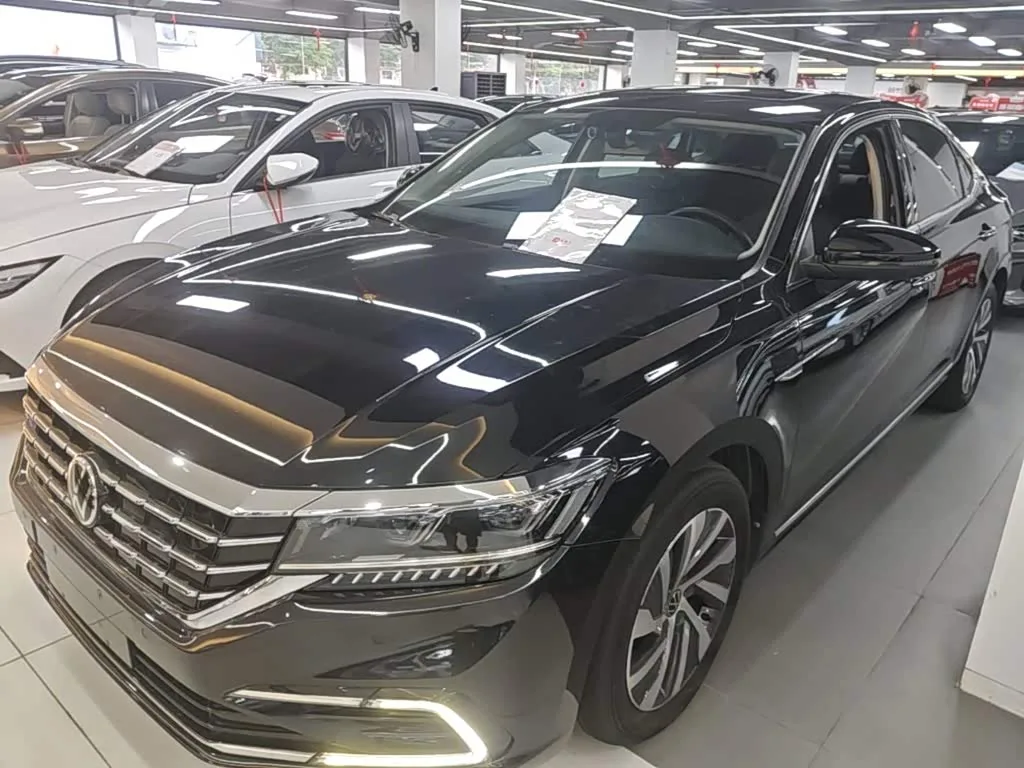 Volkswagen Passat Hybrid 2021 из Китая — купить под ключ