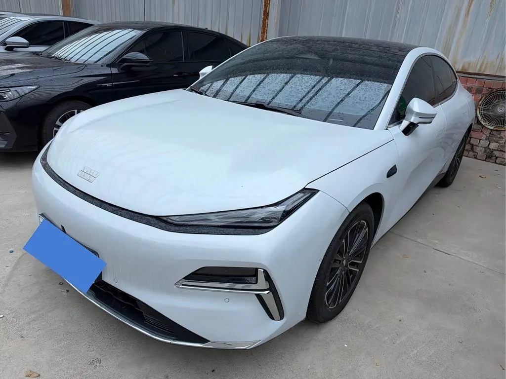 Geely Galaxy Starshine 8 EM-i 2025 из Китая — купить под ключ