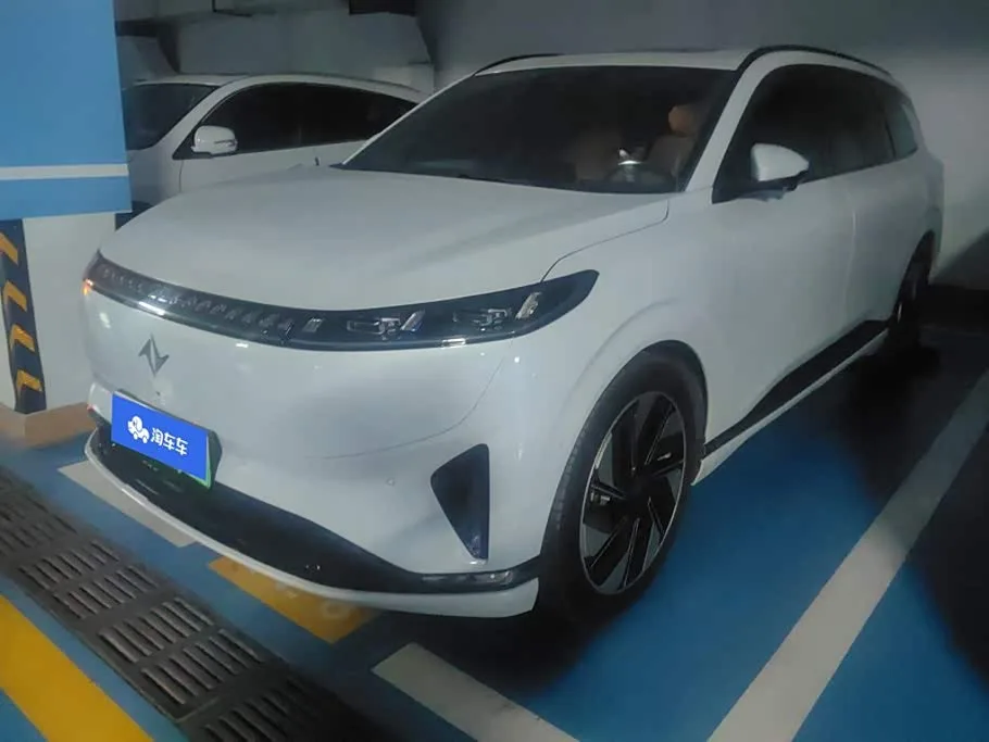 Dongfeng Yipai eπ 008 2025 из Китая — купить под ключ