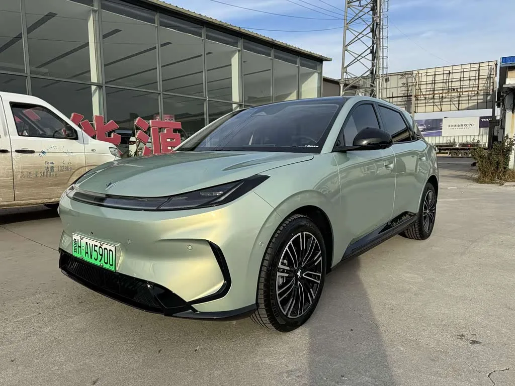 BAIC Arcfox T1 2025 из Китая — купить под ключ