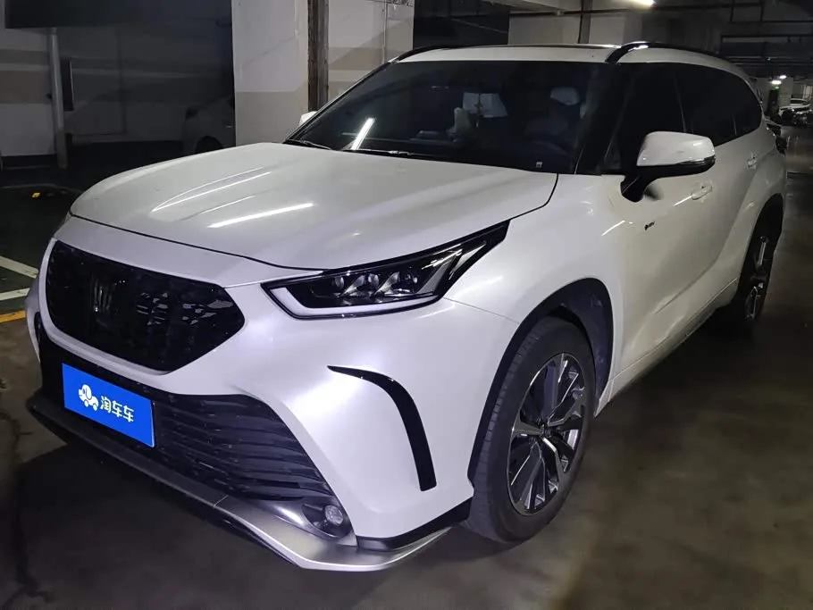 Toyota Crown Kluger 2024 из Китая — купить под ключ