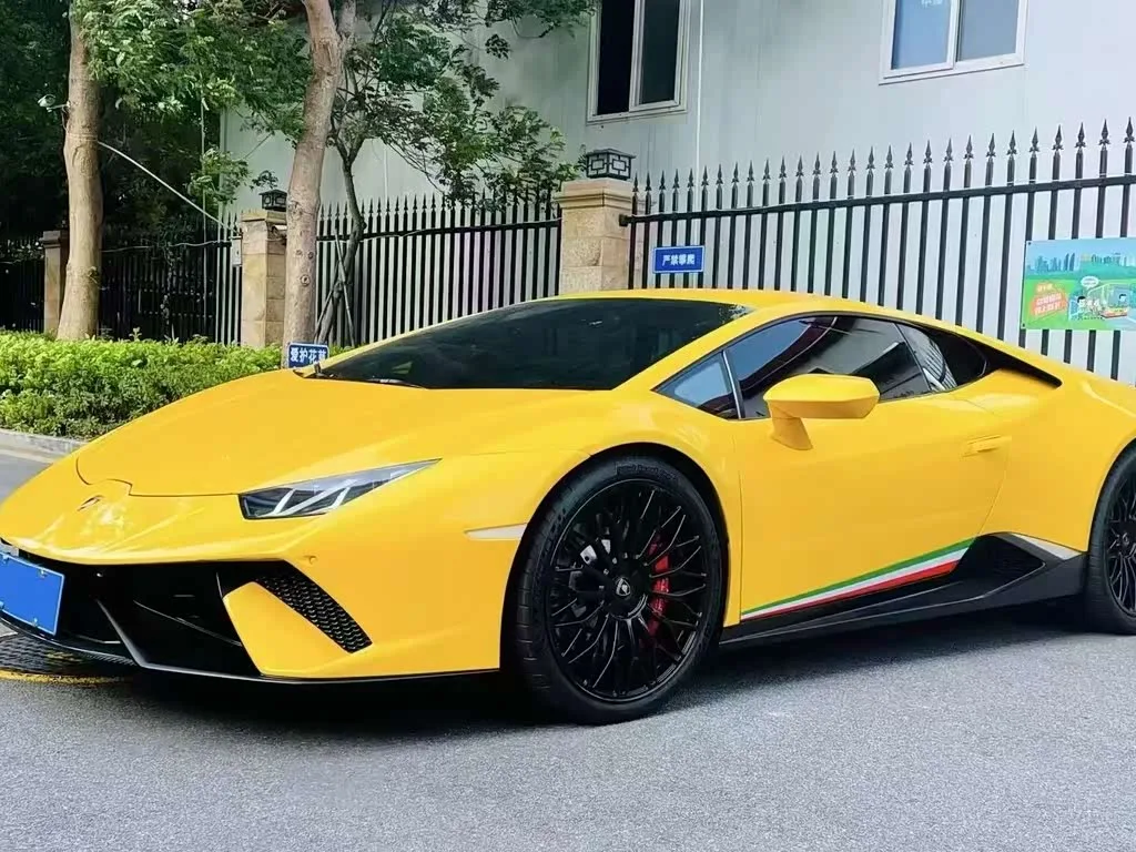 Lamborghini Huracán 2017 из Китая — купить под ключ