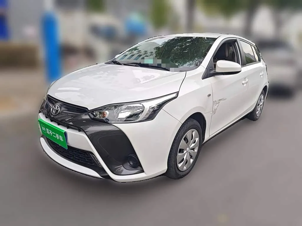 Toyota Yaris L Hatchback 2021 из Китая — купить под ключ