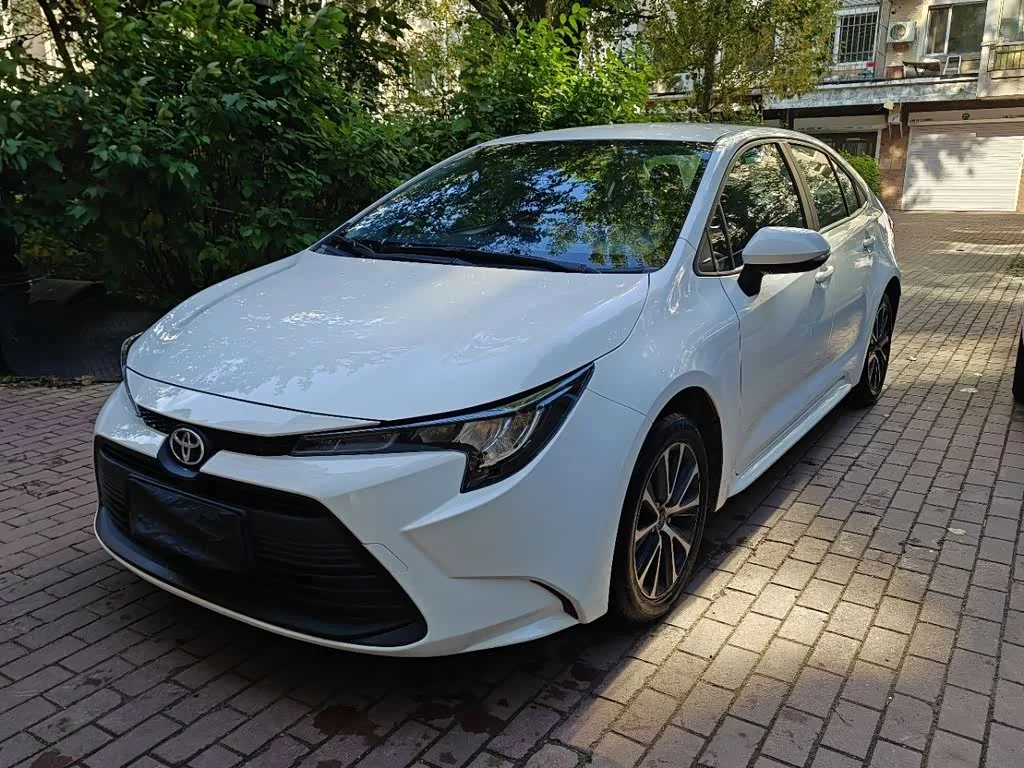 Toyota Levin 2023 из Китая — купить под ключ