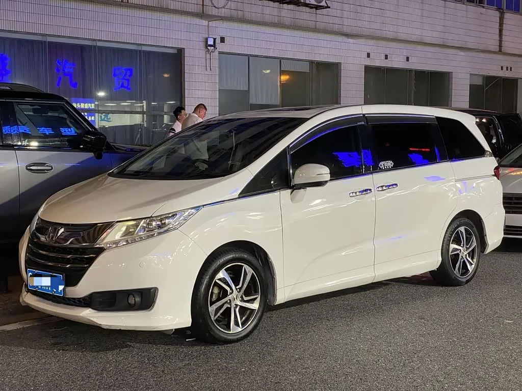 Honda Odyssey 2017 из Китая — купить под ключ