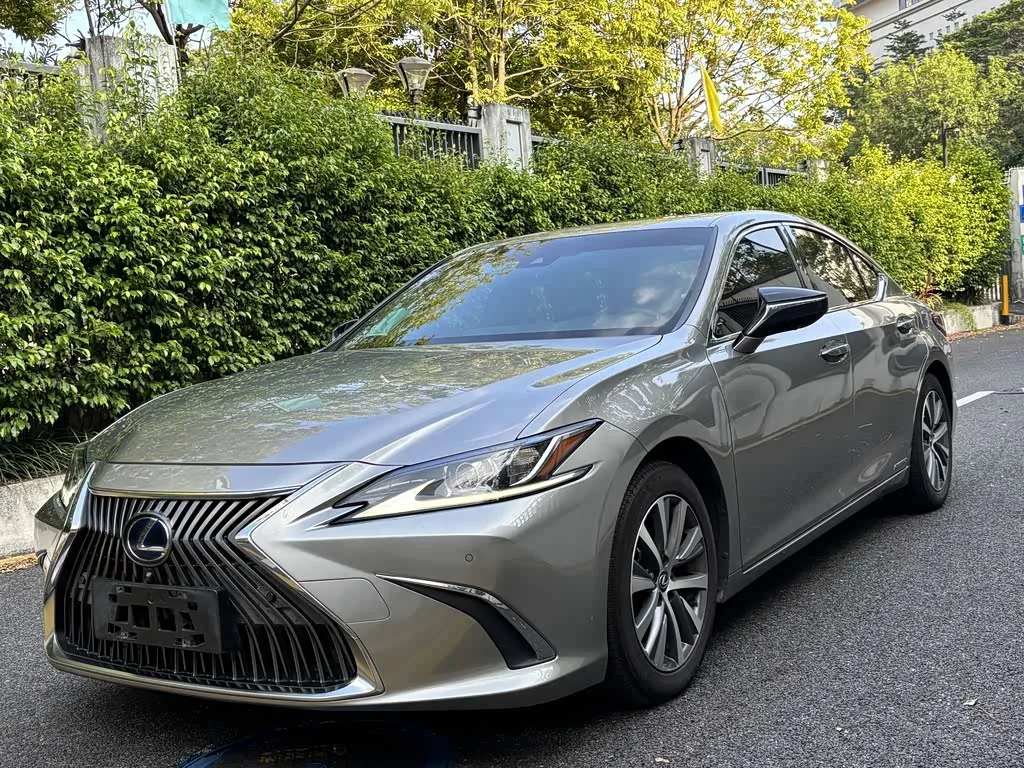 Lexus ES 2019 из Китая — купить под ключ