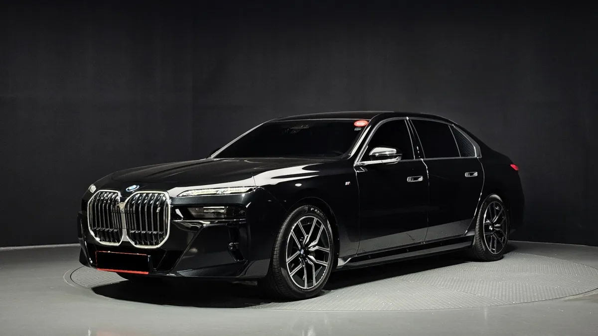 BMW i7 2023 из Кореи — купить под ключ