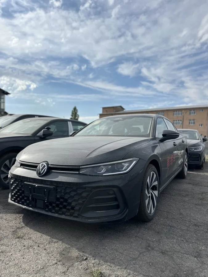 Volkswagen Passat 2026 из Киргизии — купить под ключ