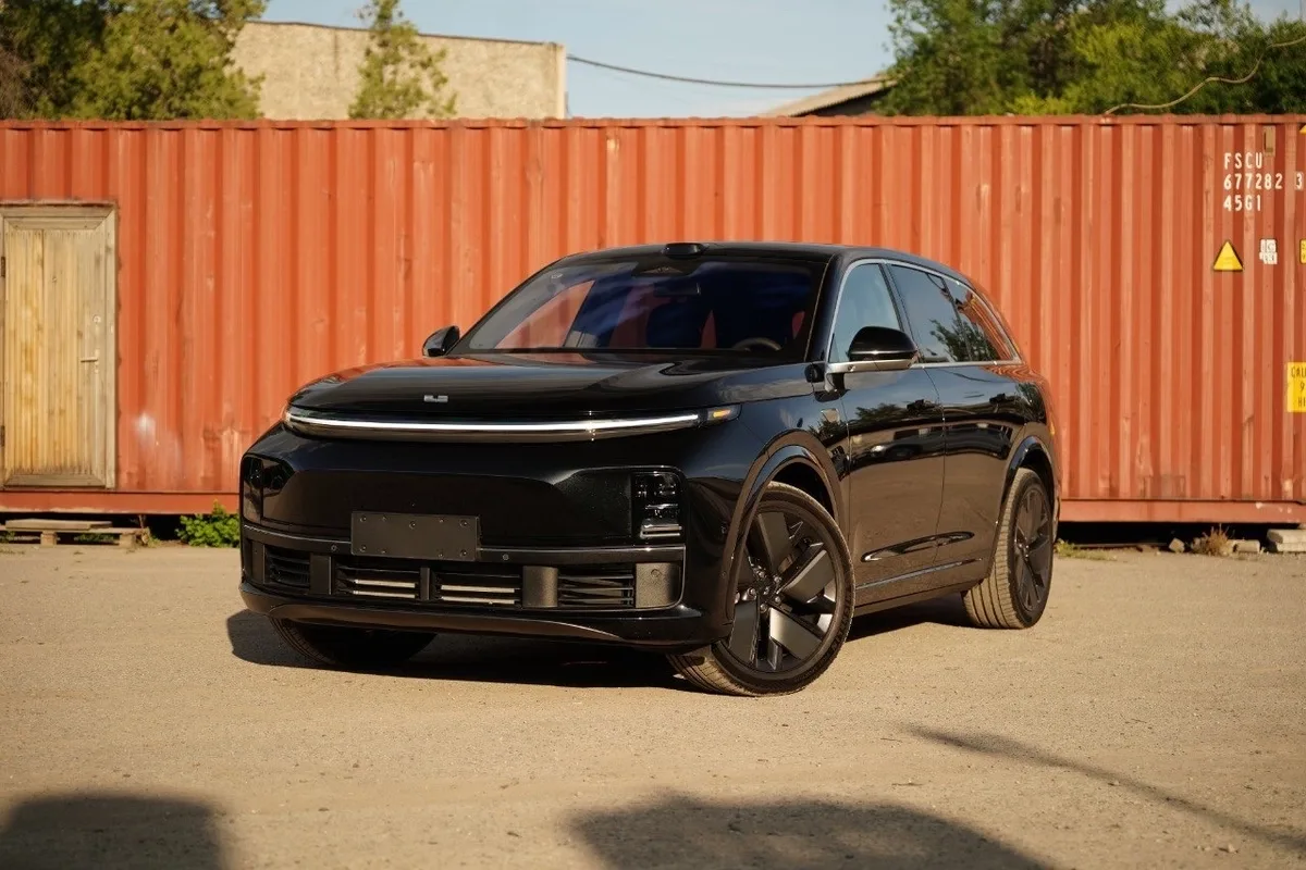 LiXiang L7 2025 из Киргизии — купить под ключ