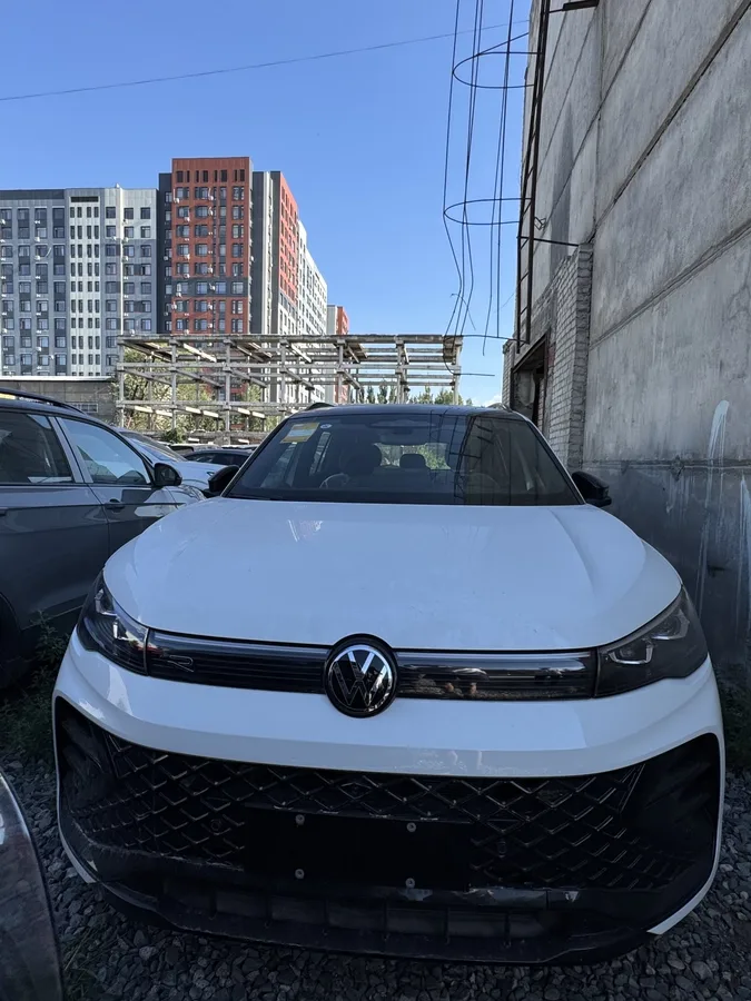Volkswagen Tiguan 2026 из Киргизии — купить под ключ