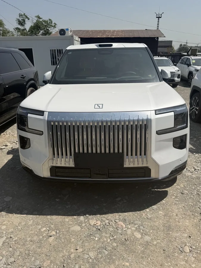 Zeekr 9X 2025 из Киргизии — купить под ключ