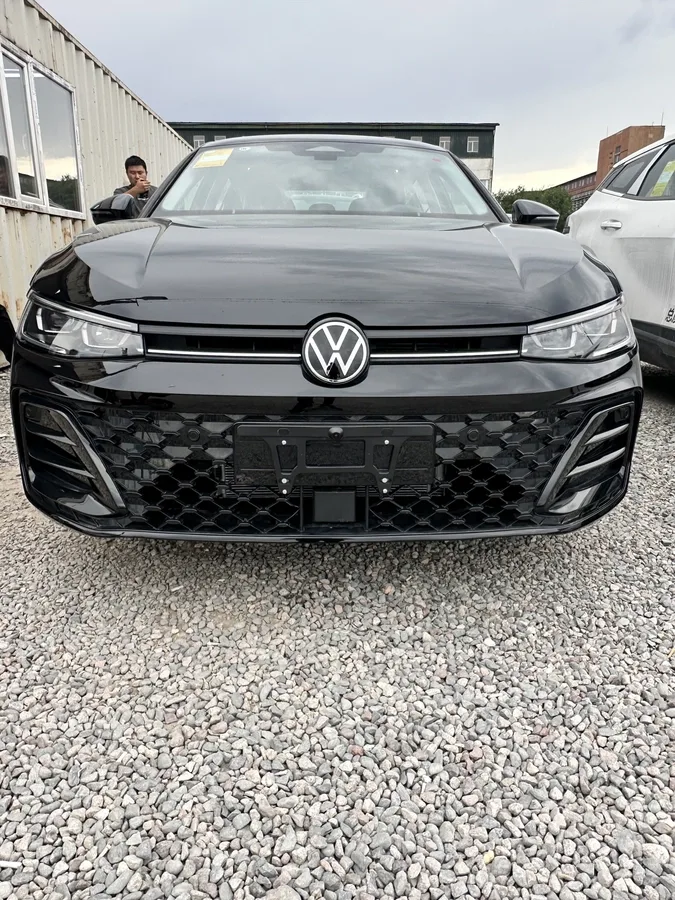 Volkswagen Passat 2026 из Киргизии — купить под ключ