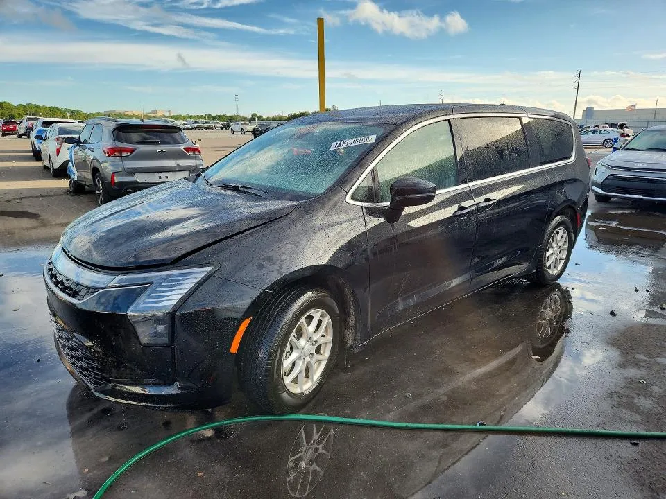 Chrysler Pacifica 2027 из США — купить под ключ